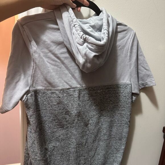 Under Armour T-shirt Hoodie Grey - Workout Sweater - Picture 4 of 6